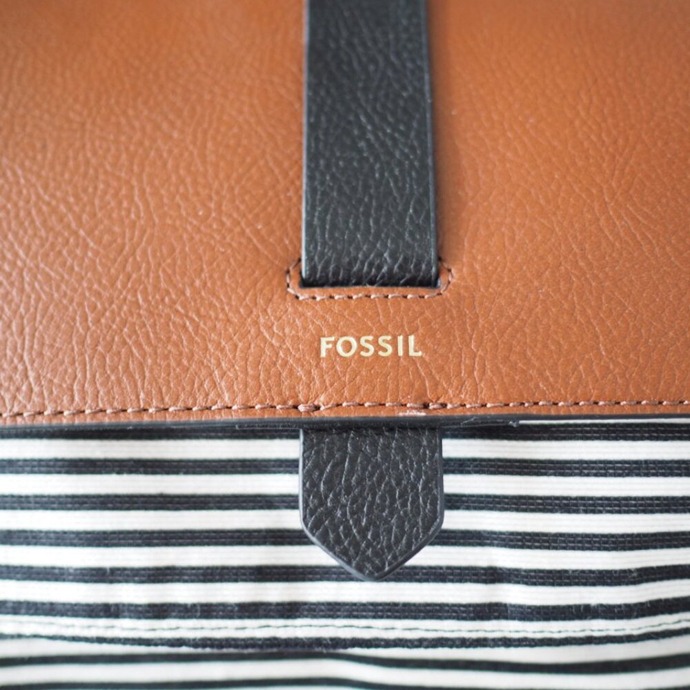 NWT FOSSIL Kinley Front Flap Pocket Crossbody Black White Striped Tan Leather - Picture 6 of 13